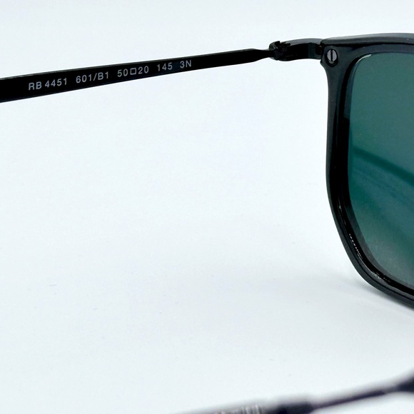 Ray-Ban Men’s Sunglasses RB4451 50-20-145 Black Aviator Style w/ Grey Lens - Picture 8 of 9